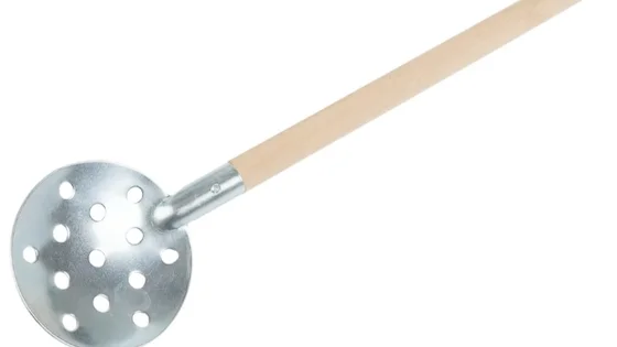 Черпак зимовий (деревян.ручка) / 38см